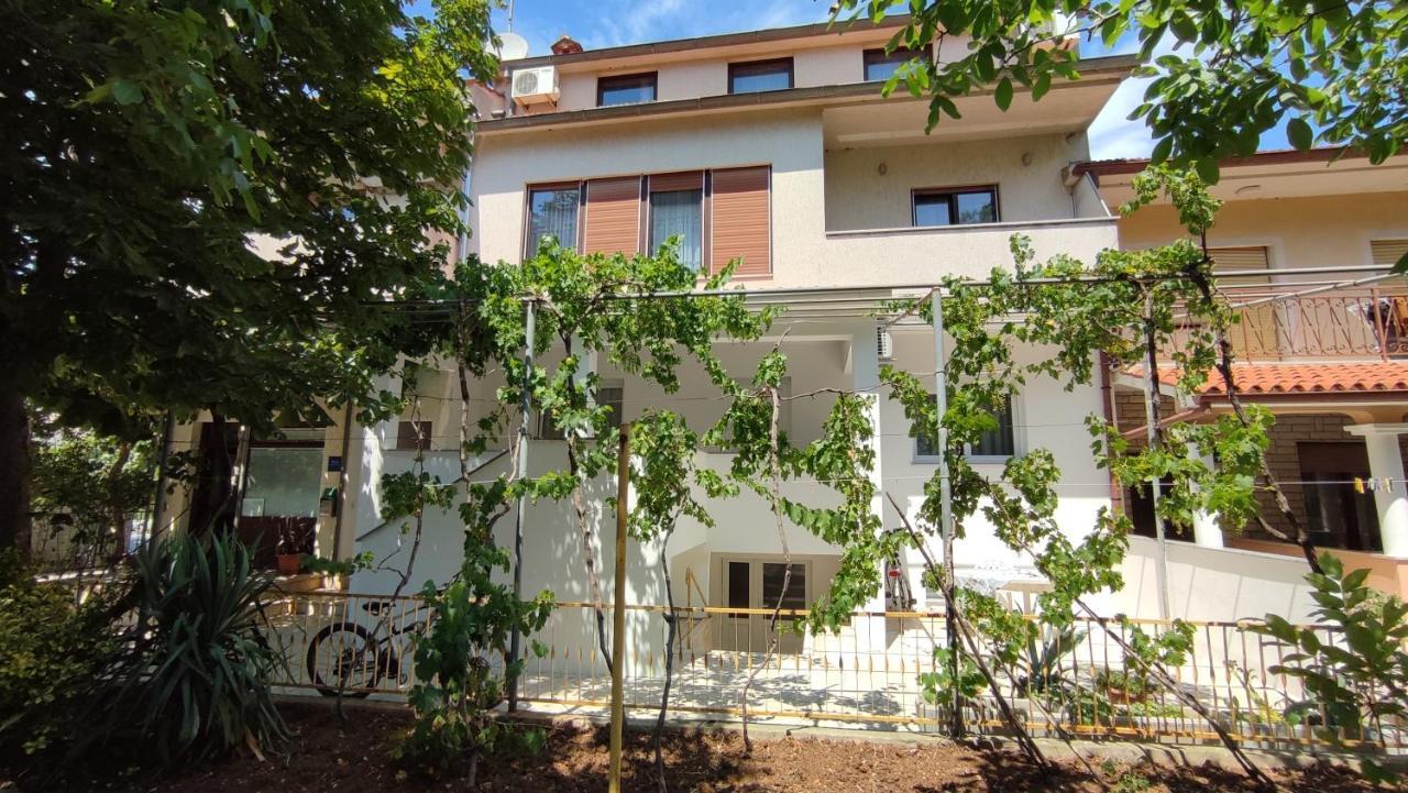 Apartment Blaskovic Pula Bagian luar foto